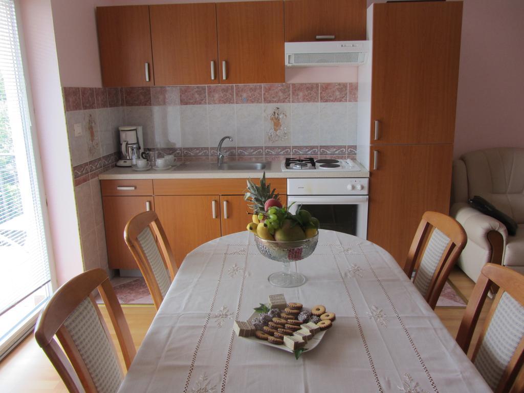 Apartments Dilja Malinska Pokoj fotografie