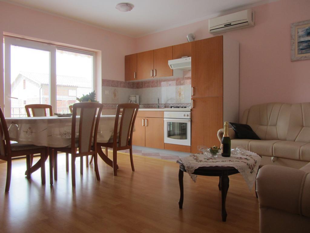 Apartments Dilja Malinska Exteriér fotografie